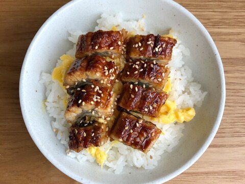 うな卵丼